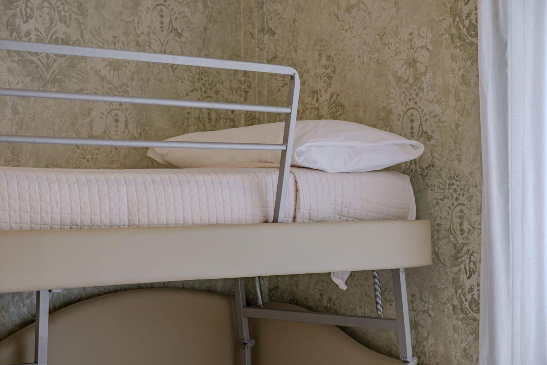 Hotel President - Vintage Hotel In Centro ริชโชเน ภายนอก รูปภาพ
