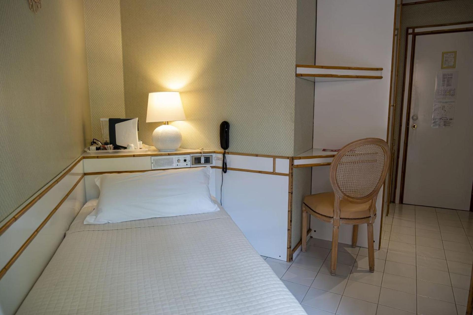 Hotel President - Vintage Hotel In Centro ริชโชเน ภายนอก รูปภาพ