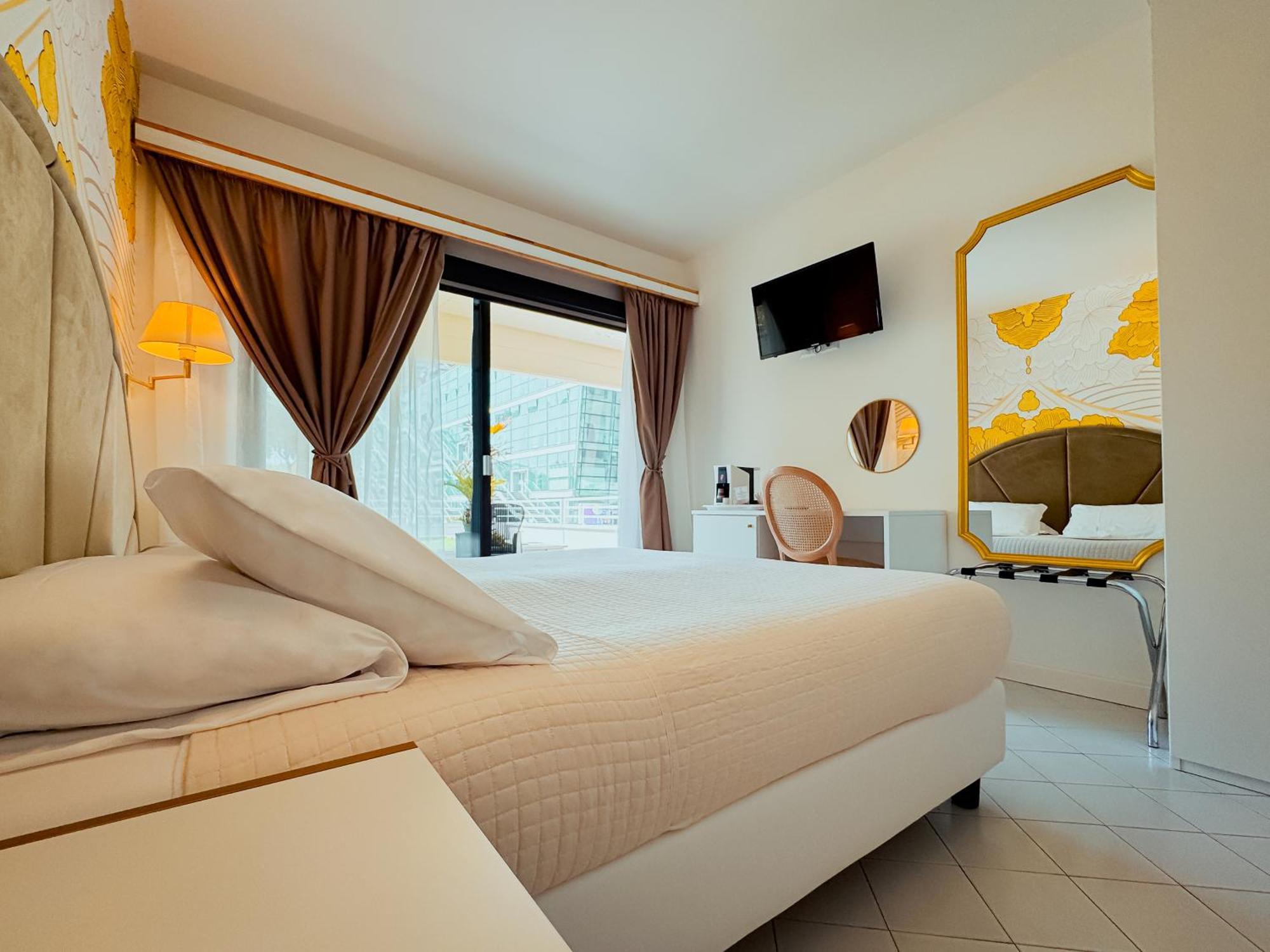 Hotel President - Vintage Hotel In Centro ริชโชเน ห้อง รูปภาพ