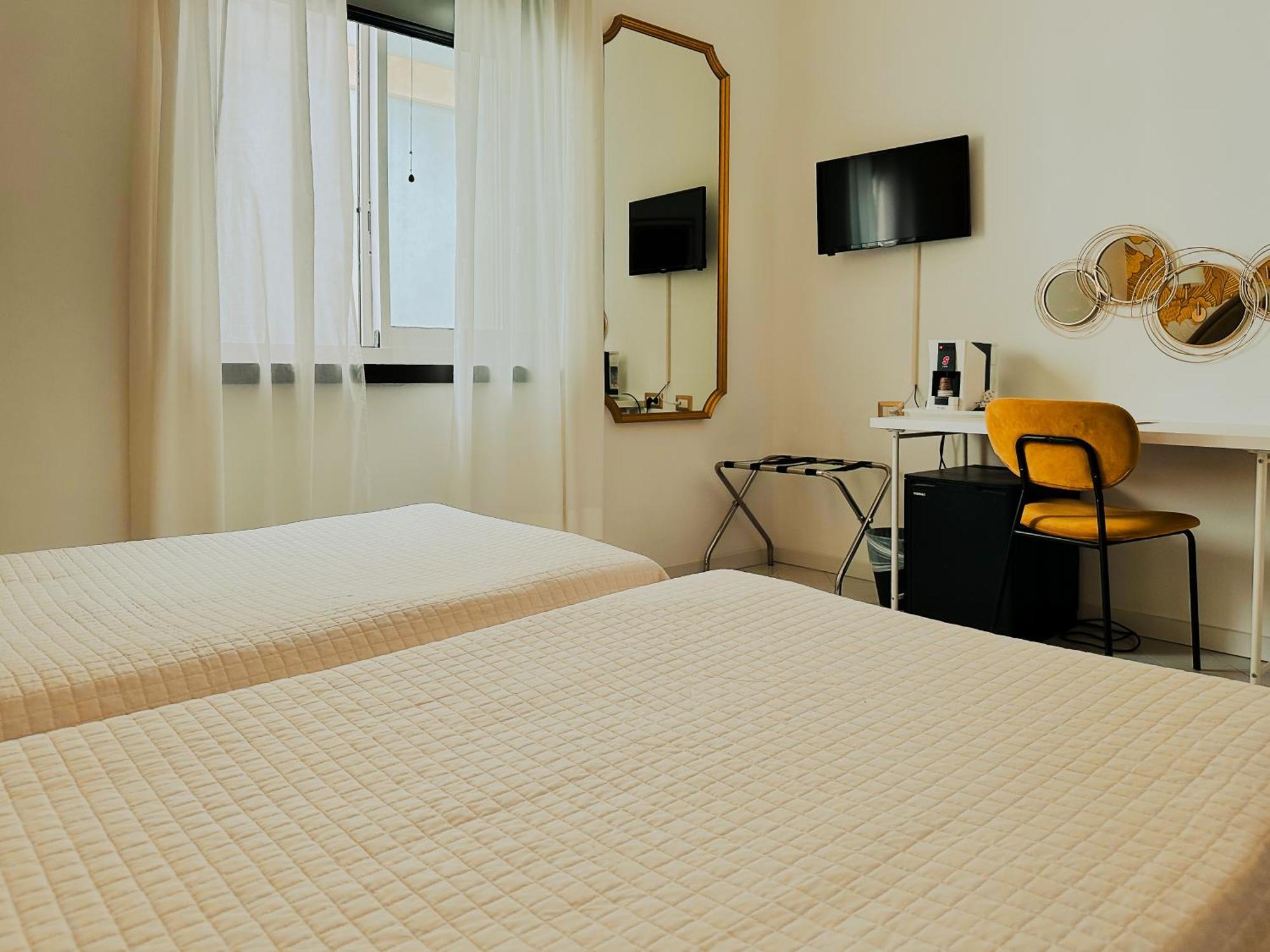 Hotel President - Vintage Hotel In Centro ริชโชเน ห้อง รูปภาพ